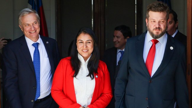 Diputada evangélica Francesca Muñoz bajó su candidatura y apoya a Kast