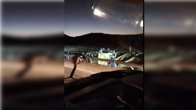 Volcamiento de bus deja al menos cuatro fallecidos en Taltal