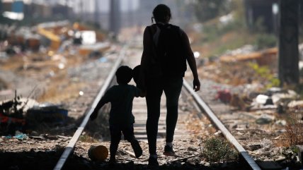  Pobreza en Chile: Nueva medición podría triplicar la tasa, elevándola a 22,3%  