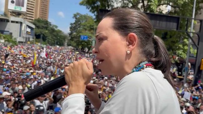 Machado pide a las FF.AA. firmeza y organización para 