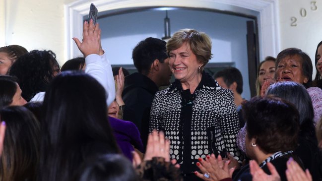 Comando de Matthei evalúa acercarse a la centroizquierda para buscar apoyos