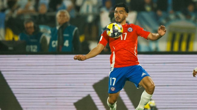 Gabriel Suazo fue anunciado como nuevo jugador de Sevilla CF