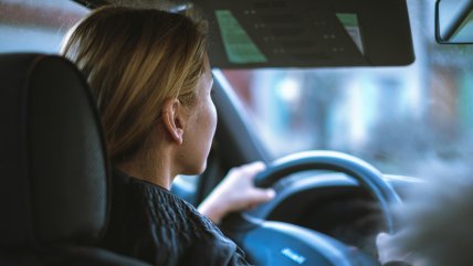   Uber habilita en EE.UU. opción para que mujeres viajen sólo con mujeres 