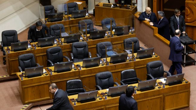 UDI ofreció disculpas a afectados por rebelión opositora en el Congreso