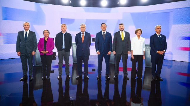 Los ocho candidatos presidenciales protagonizan debate televisivo