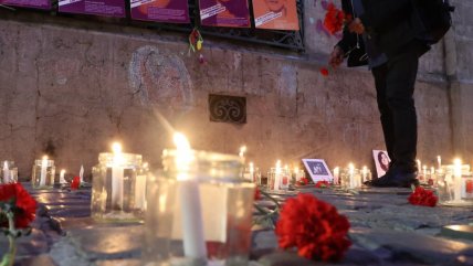   Velatón recordó los 52 años del golpe de Estado en Londres 38 