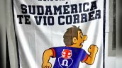 Barra de Alianza Lima se burló de la U con agresivos lienzos por los incidentes en Avellaneda