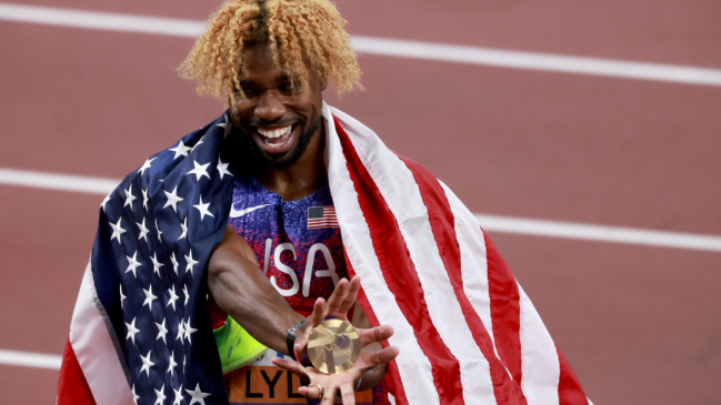 Noah Lyles logró su cuarto título mundial consecutivo en 200 metros planos
