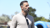Ruud Van Nistelrooy sorprendió en partido del Ascenso: Hizo guiño a Pellegrini y La Roja