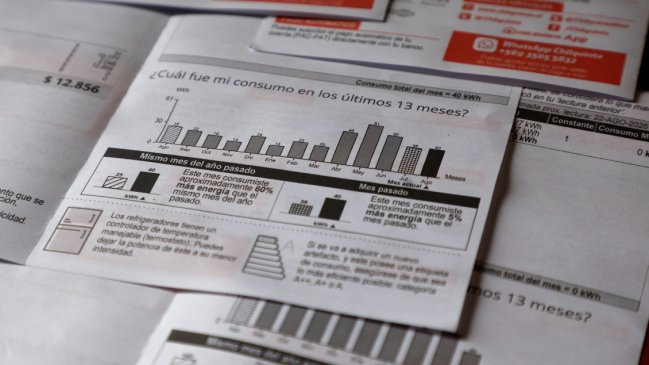 Experto detalla cuánto deberían bajar cuentas de luz tras detección de error