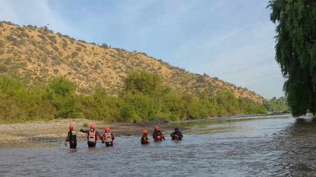 Intensa búsqueda de adolescente que desapareció en aguas del Río Maipo