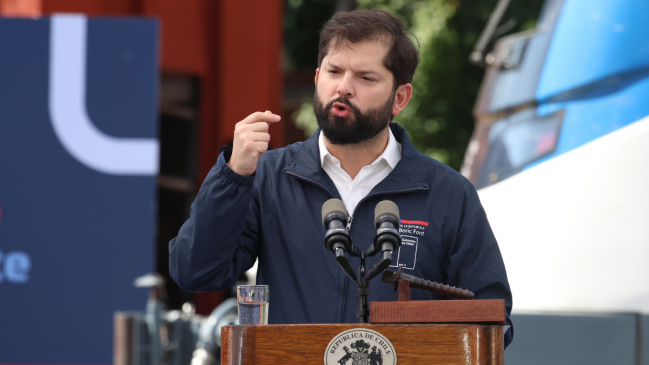 Presidente Boric firmó plan que blinda desarrollo de zonas extremas por una década