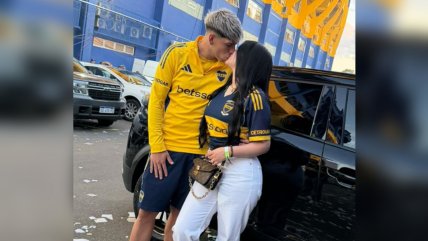   Carlos Palacios causó furor con romántica foto junto a su novia Alexia Catalina en La Bombonera 