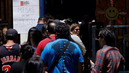  Investigadora: Los chilenos sienten nostalgia por un pasado dorado que no sabemos cuándo fue  