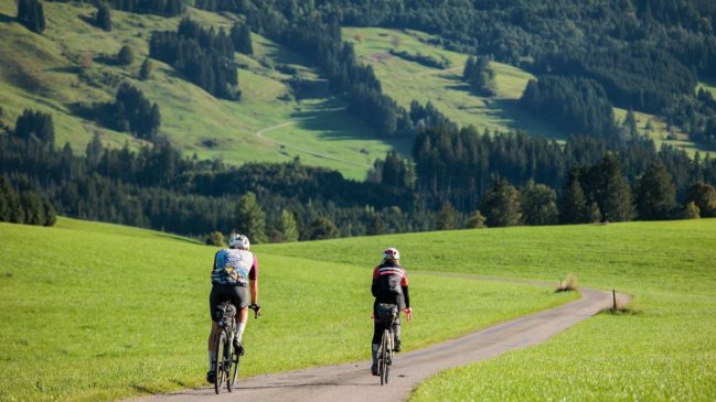 Lanzaron el primer desafío de ciclismo de ultra distancia que une la Patagonia chilena y argentina