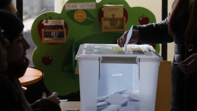 Balotaje: Mineduc fija fechas y protocolos para uso de colegios como locales de votación