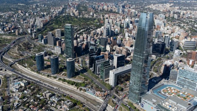 Grandes empresas han ganado más de 20 mil millones de dólares en Chile este año