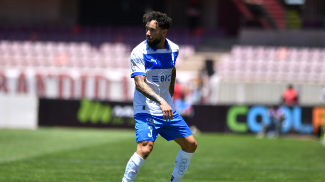 Eugenio Mena llegó a acuerdo para renovar con Universidad Católica