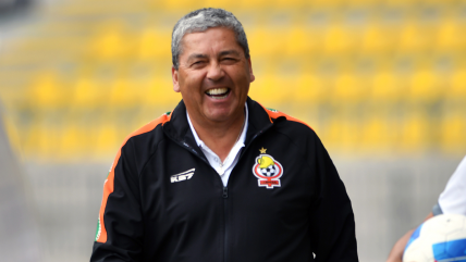   Gustavo Huerta renovó y alcanzará nueve torneos seguidos al mando de Cobresal 