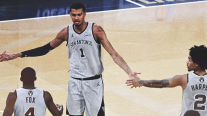 Los Spurs vencieron a los Thunder para citarse con los Knicks en la final de NBA Cup