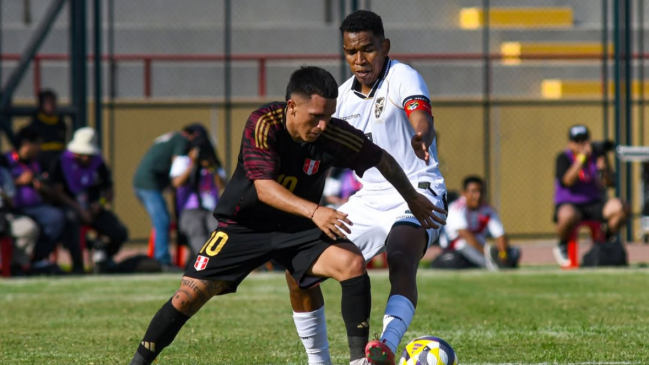 Bolivia cayó agónicamente ante Perú en su último partido del año