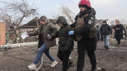 Ucrania denuncia traslado forzado de civiles a Rusia y exige su retorno inmediato