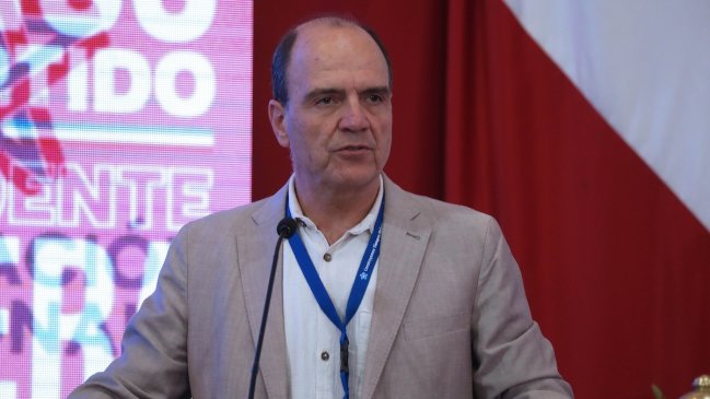 Cristián Monckeberg advierte 