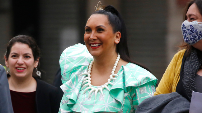 Piden remoción de embajadora chilena que demandó 