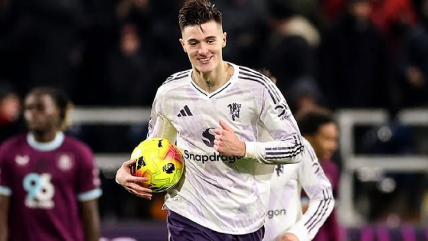   Manchester United sumó un nuevo tropiezo en la Premier tras empatar con Burnley 