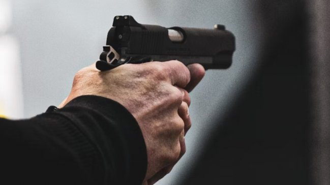 Suboficial (r) FACh abatió a dos ladrones, incluido uno de 14 años, tras intento de 