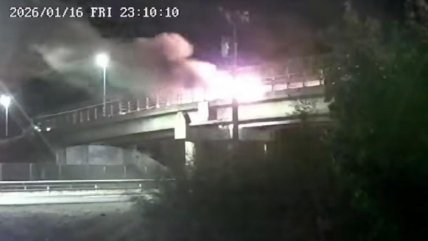   Victoria: Choque entre camioneta y blindado de Carabineros dejó cinco heridos 