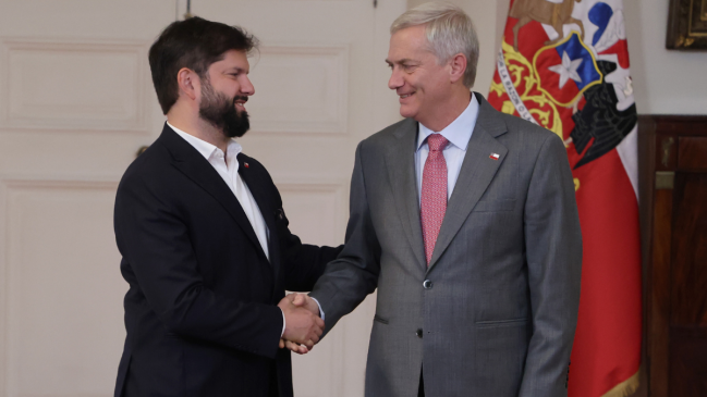 Incendios en Ñuble y Biobío: Presidente Boric anuncia coordinación y reunión con Kast