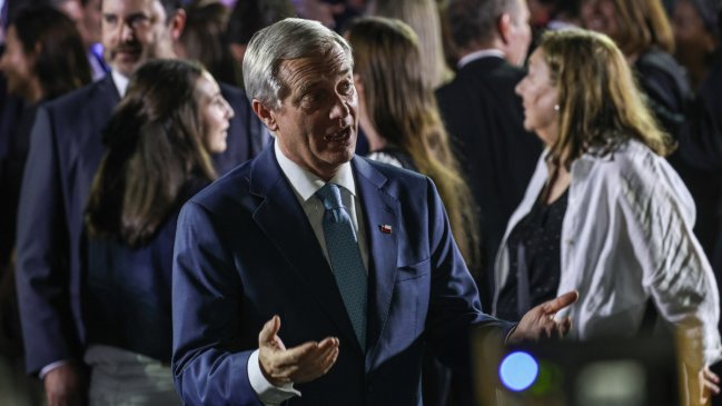 Axel Callís: El exceso de independientes hará que Kast no entre con 