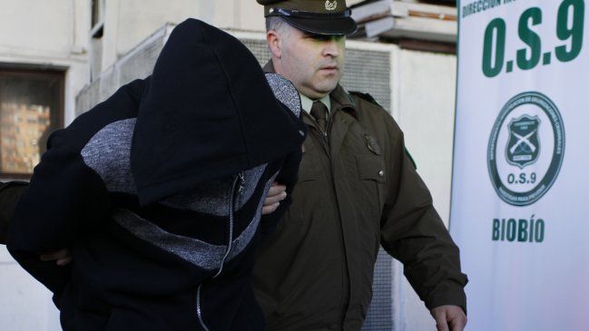 Recuperan patrimonio robado de la Catedral de Santiago y detienen a imputado