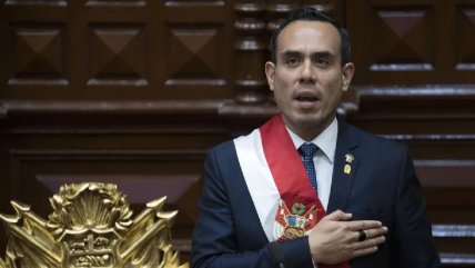   Congresistas de Perú presentan mociones de censura contra el presidente Jerí 