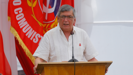   Carmona desdramatiza exclusión PC-FA de reunión oficialista, pero admite que es 