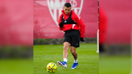   Alexis Sánchez mostró su felicidad tras regresar a las prácticas con Sevilla 