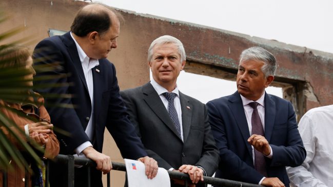 Oficialismo invita al futuro Gobierno de Kast a criticar 