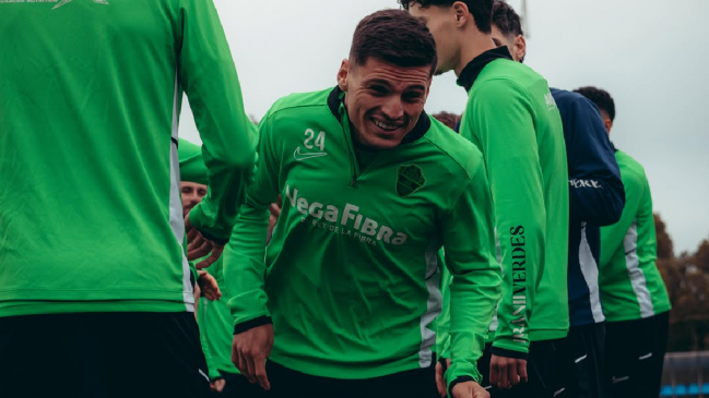 [VIDEO] Jugadores de Elche recibieron a Cepeda con la tradicional 