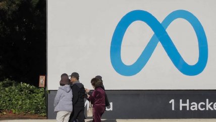   Millones de cuentas bloqueadas y multas: cómo Australia prohíbe las redes a menores 