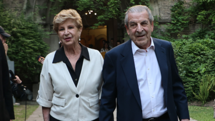 Marta Larraechea, esposa del expresidente Frei, fue internada de urgencia