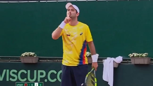 [VIDEO] Festejo polémico y botellazos: Así fue el triunfo de Colombia ante Marruecos por Copa Davis