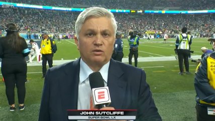   [VIDEO] Legendario periodista de ESPN se emocionó hasta las lágrimas tras el show de Bad Bunny 