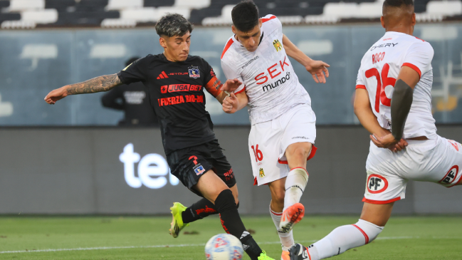 Colo Colo igualó sin goles ante Unión Española en la Noche Alba