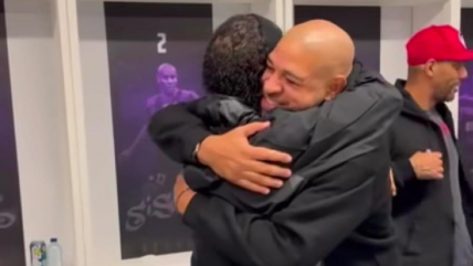   De un crack a otro: El saludo de cumpleaños de Ronaldinho a Adriano 