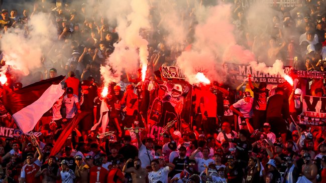 Arbitro denunció uso de pirotecnia en el Superclásico y a jugadores de la U por incumplir las bases