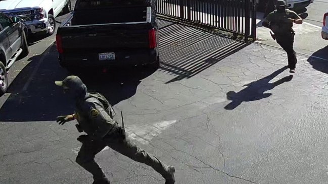 Denver prohíbe a agentes ICE cubrirse el rostro en operativos y exigirá identificación visible