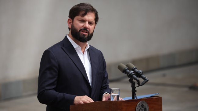 Cable chino: oposición acusa al Gobierno de 