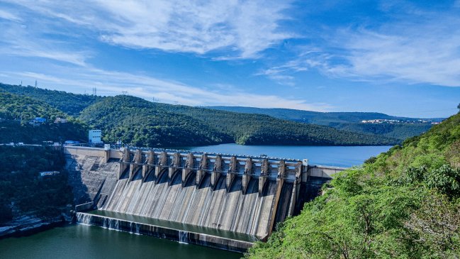 Reanudan millonario proyecto hidroeléctrico en Argentina paralizado por falta de fondos