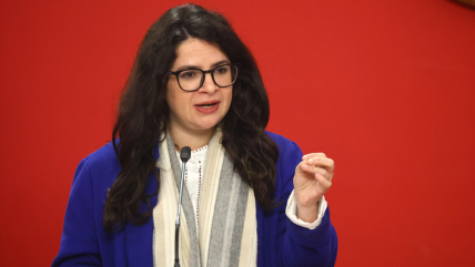   Orellana en su último 8M como ministra de la Mujer: 